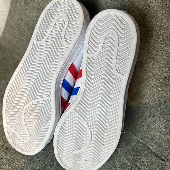 Adidas Superstar Men’s Size 6 - Picture 6 of 7